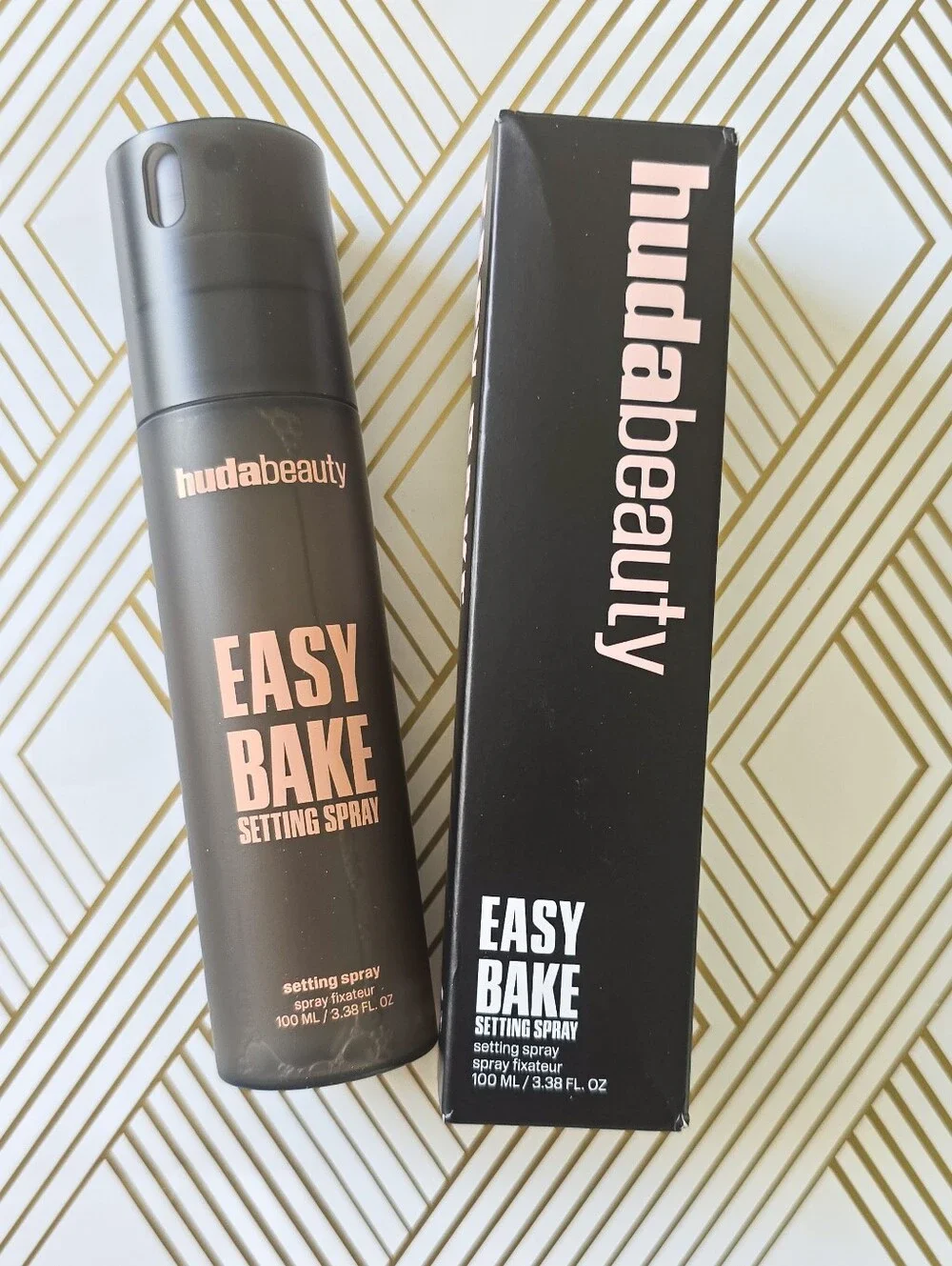 Huda beauty Easy Bake Setting Spray